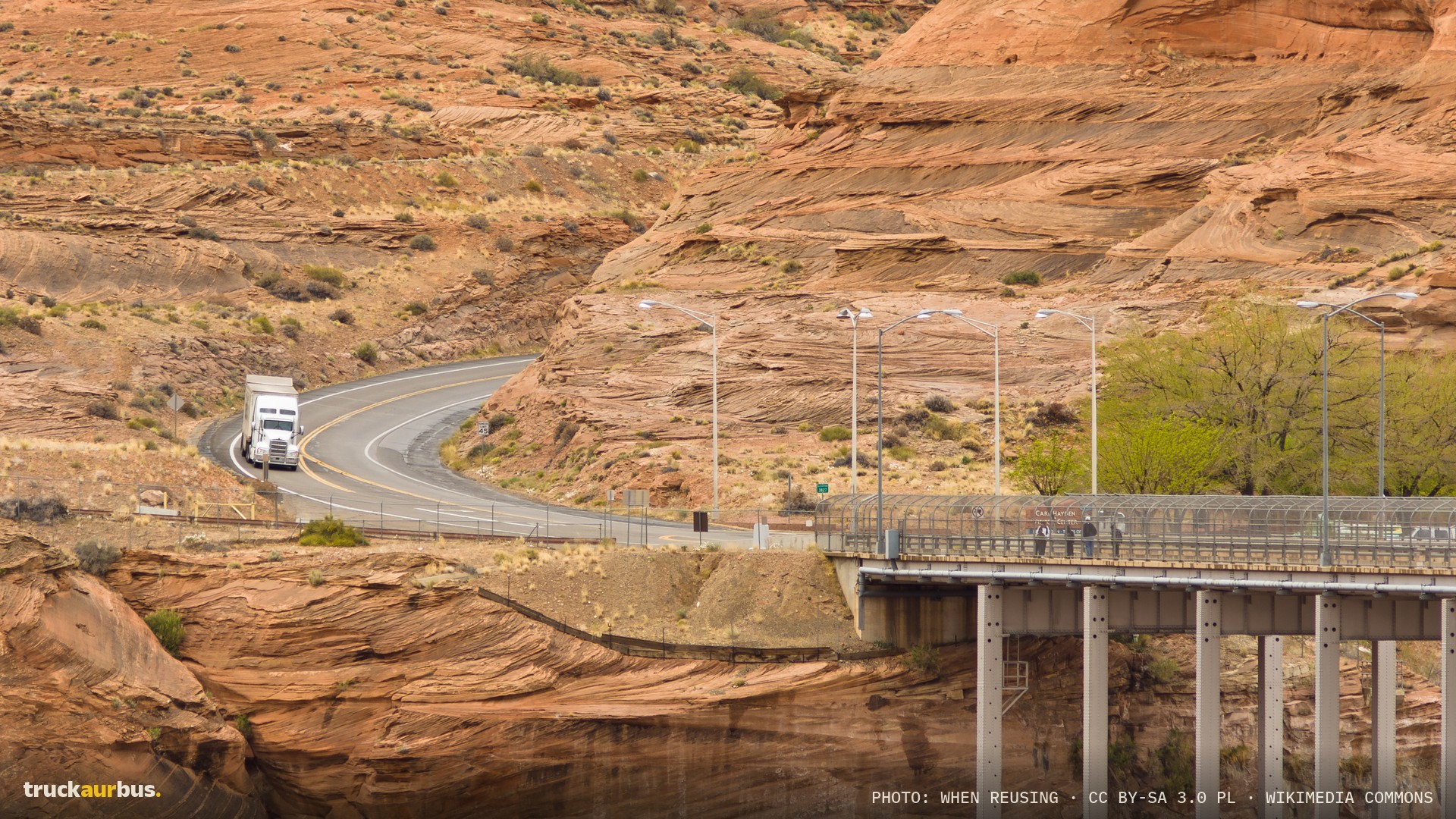 Arizona, Glen Canyon Bridge, highway 89