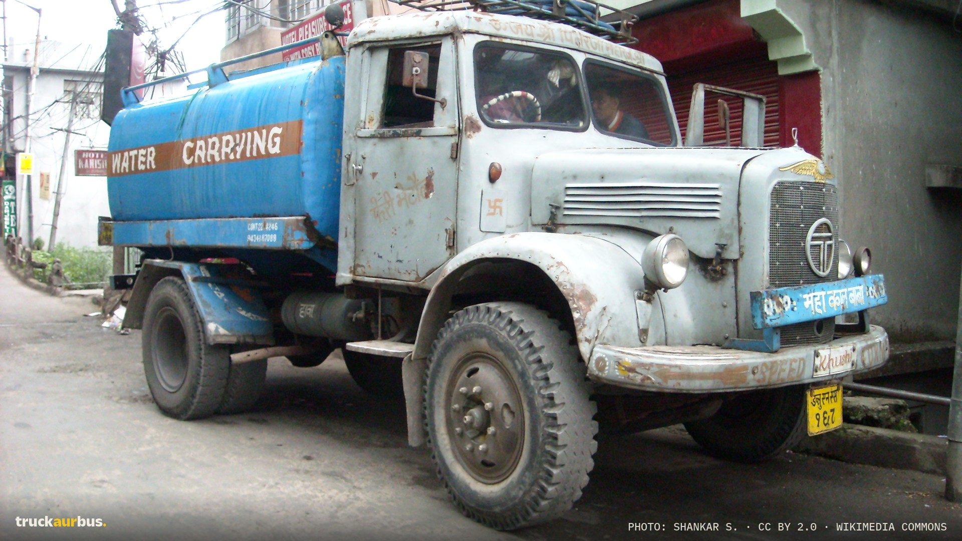 Darjeeling India truck delivering water May 2009