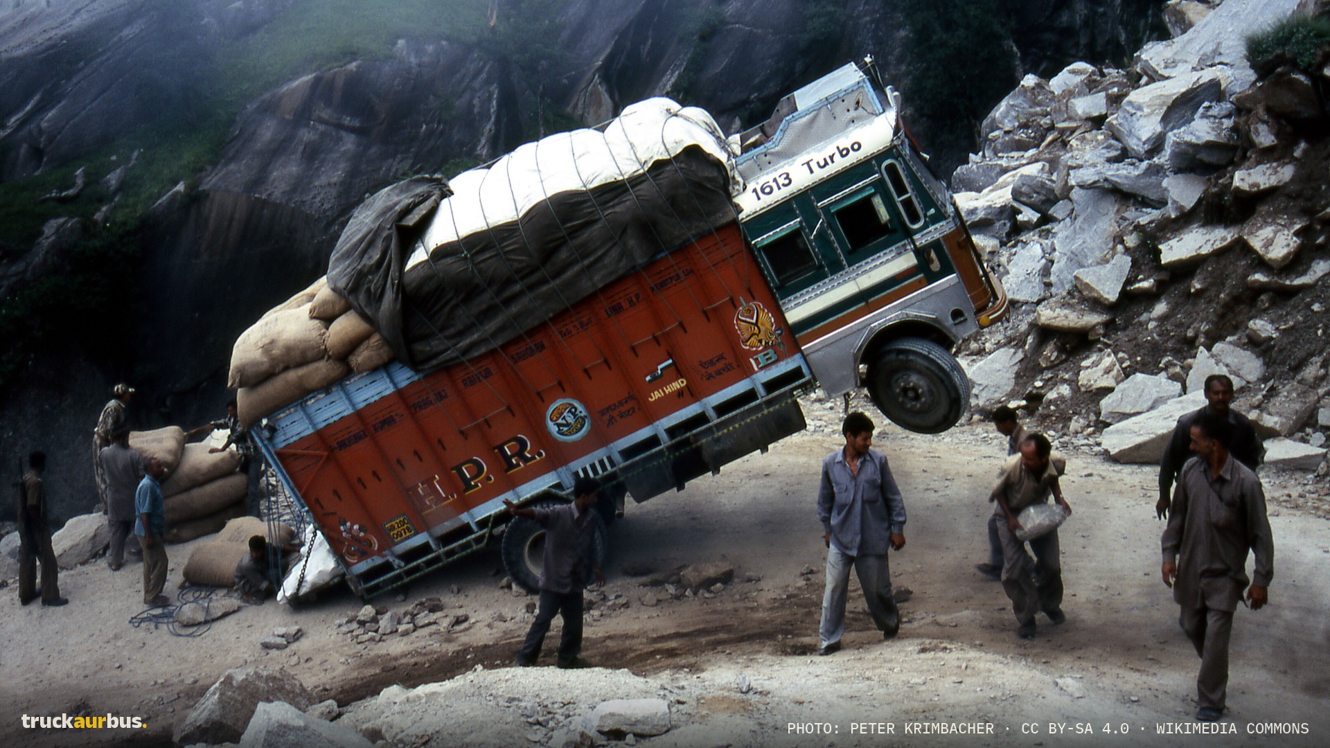 India-Truck-Overload
