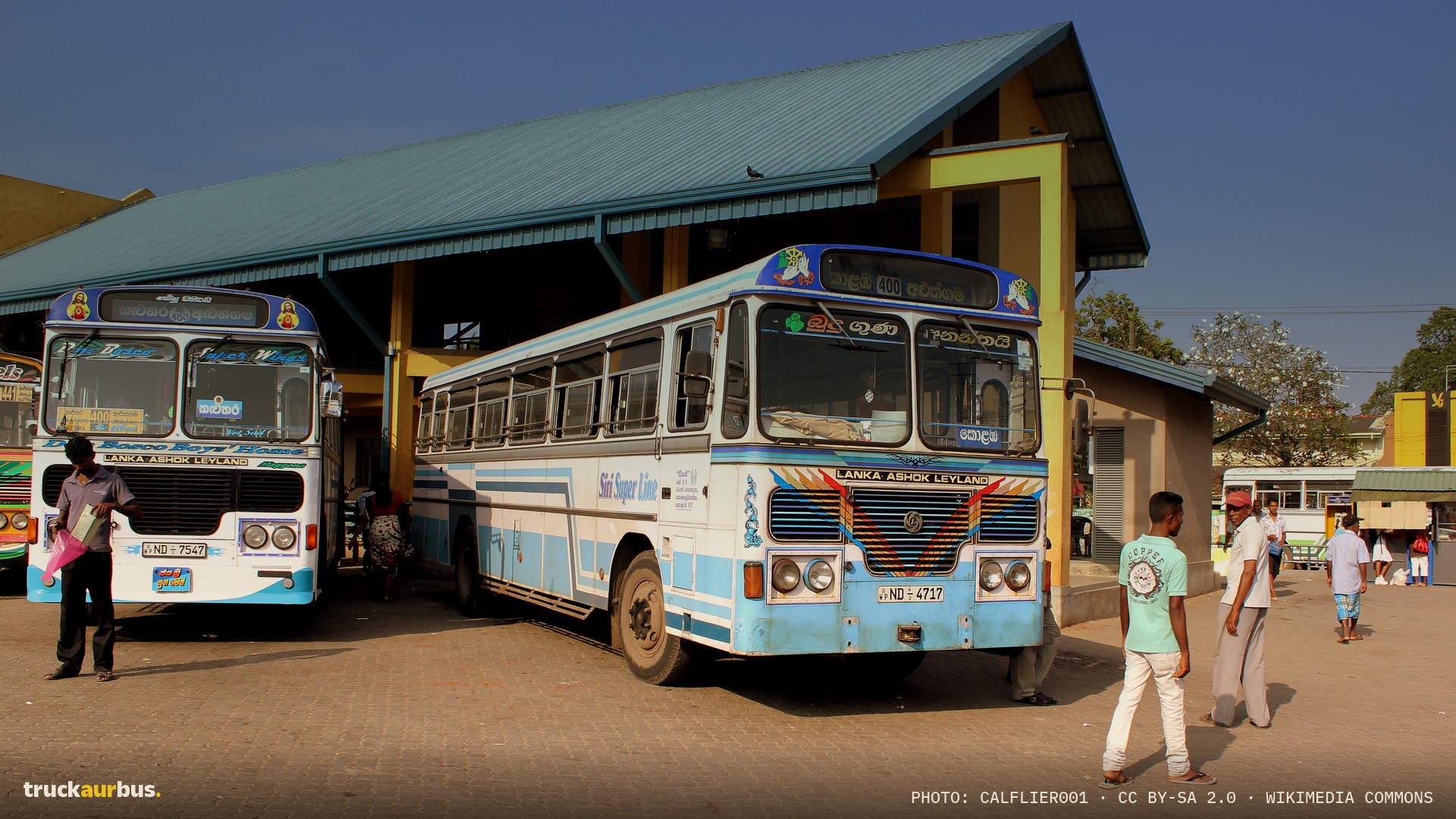LANKA ASHOK LEYLAND BUSSES AT GALLE BUS STATION GALLE SRI LANKA JAN 2013 (856095