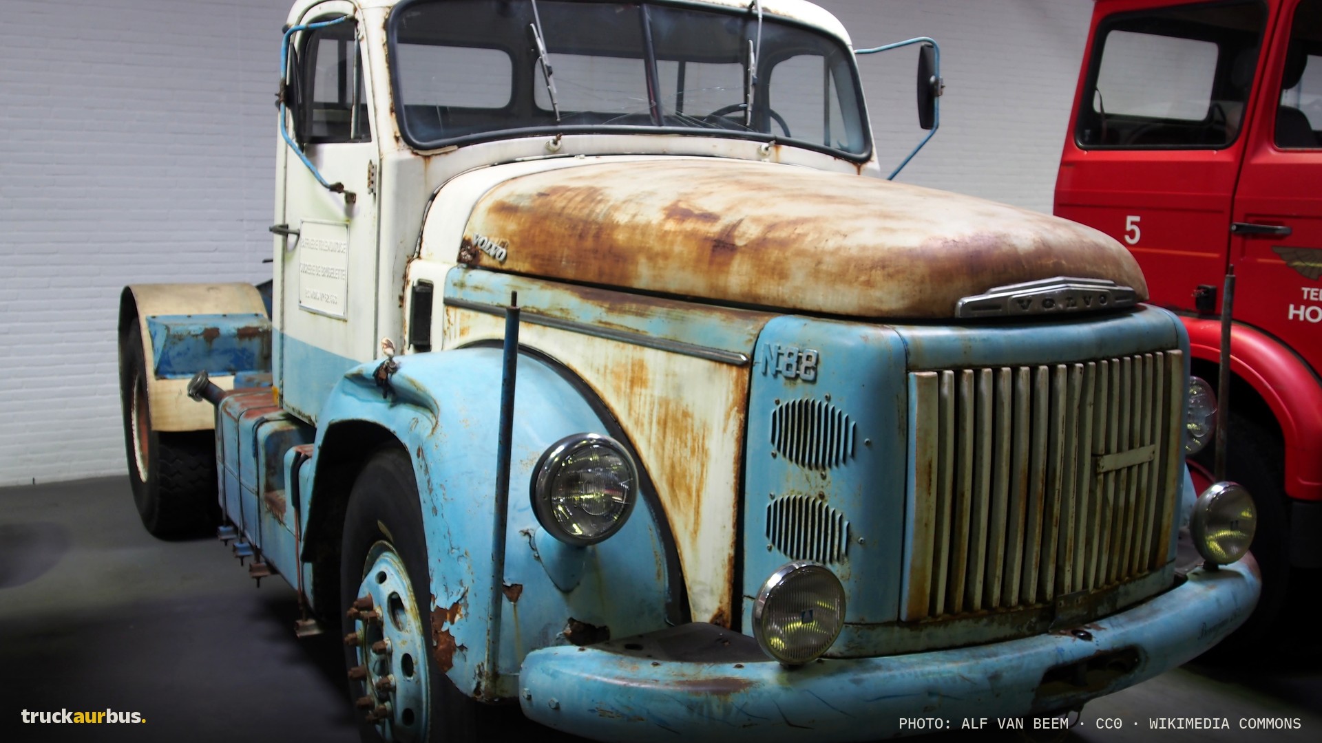 Old to be restored Volvo N88, pict1