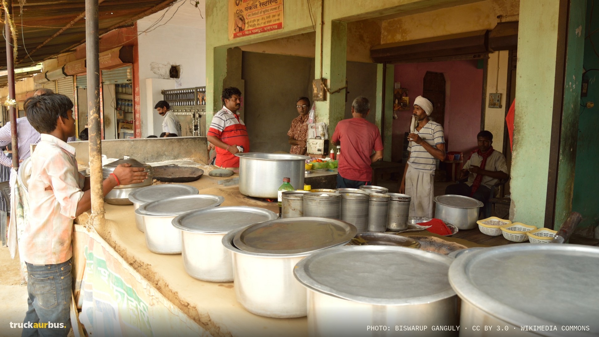 Pranjal Dhaba - National Highway 76 - Shivrajpur - Shankargarh - Allahabad 2014-