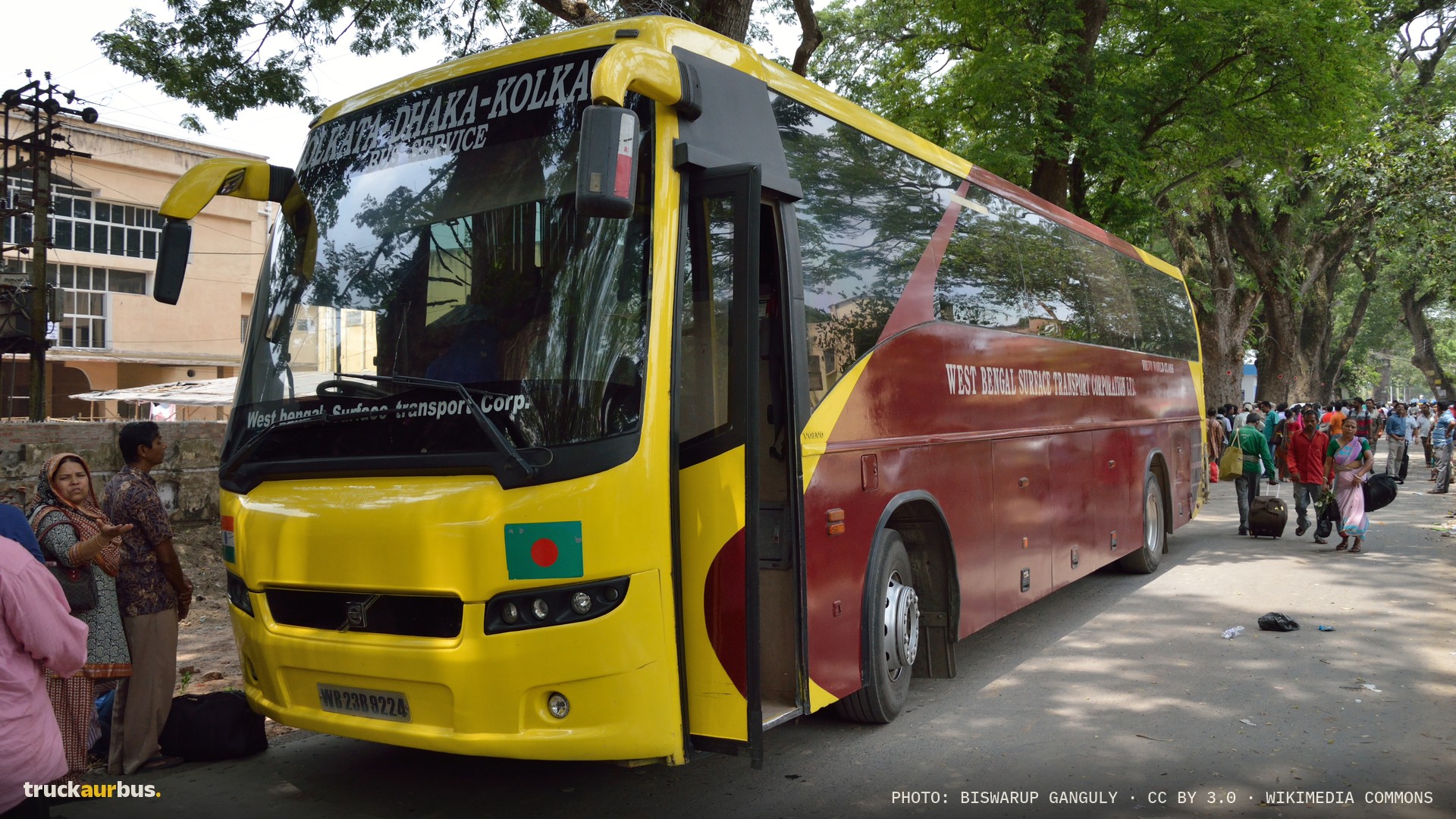 WBSTC Volvo Bus Sauhardya-2 - WB 23 B 9224 - Petrapole - North 24 Parganas 2015-