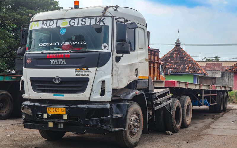 MDL Logistik TATA Prima (BE 9321 CU)