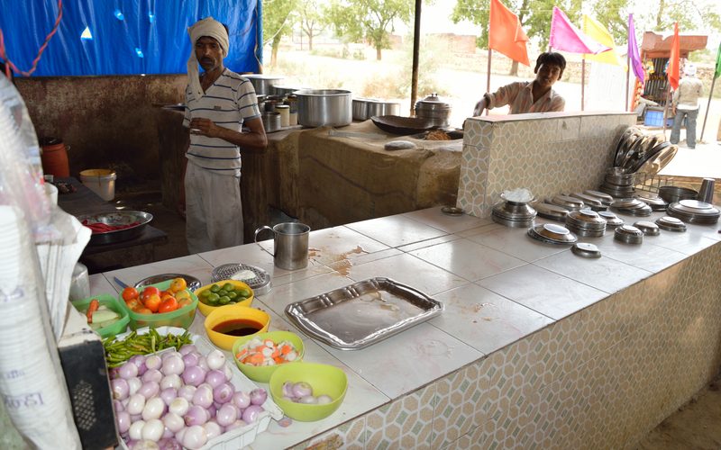 Pranjal Dhaba - National Highway 76 - Shivrajpur - Shankargarh - Allahabad 2014-