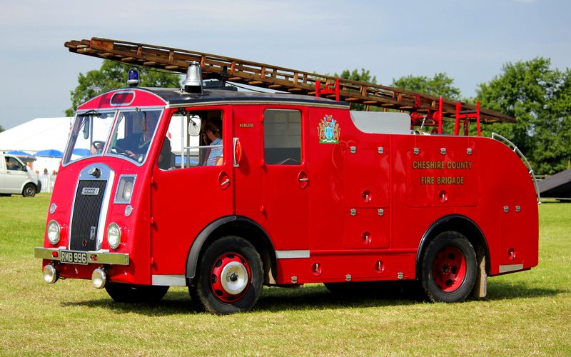 Vintage Fire Engine at the Cheshire Show (geograph 3004277)